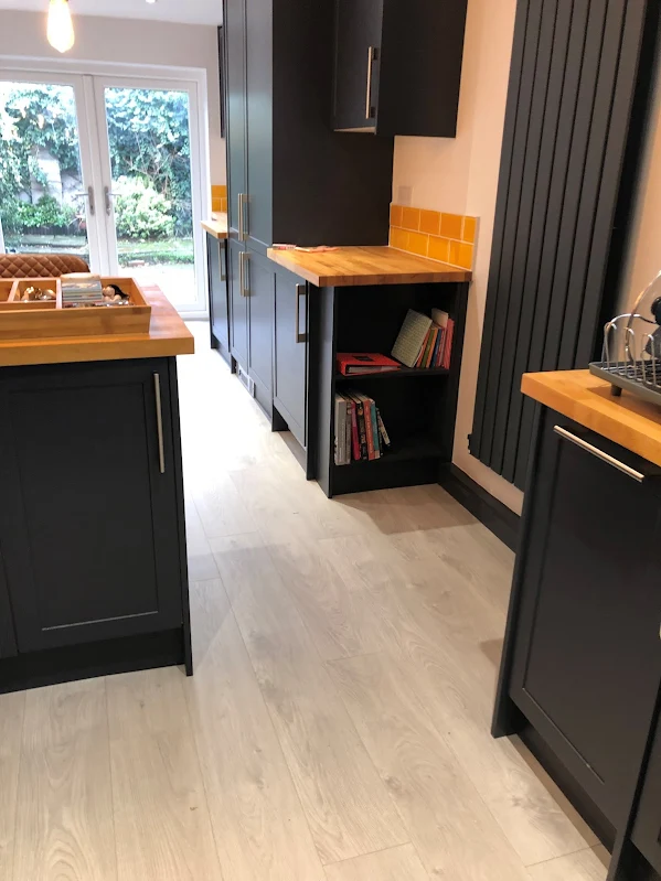 Bespoke kitchen refurb — photo 3 of 10