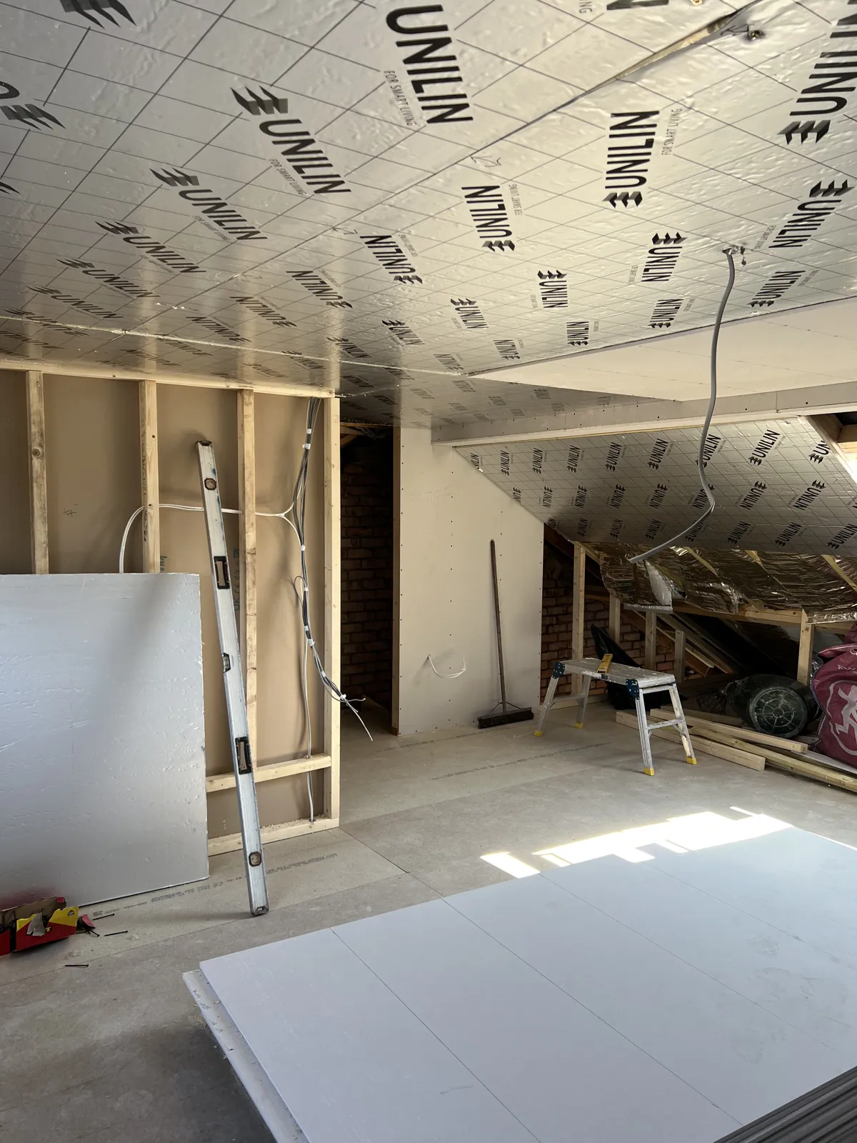 Loft conversion, In Springwood - with ensuite — photo 11 of 20